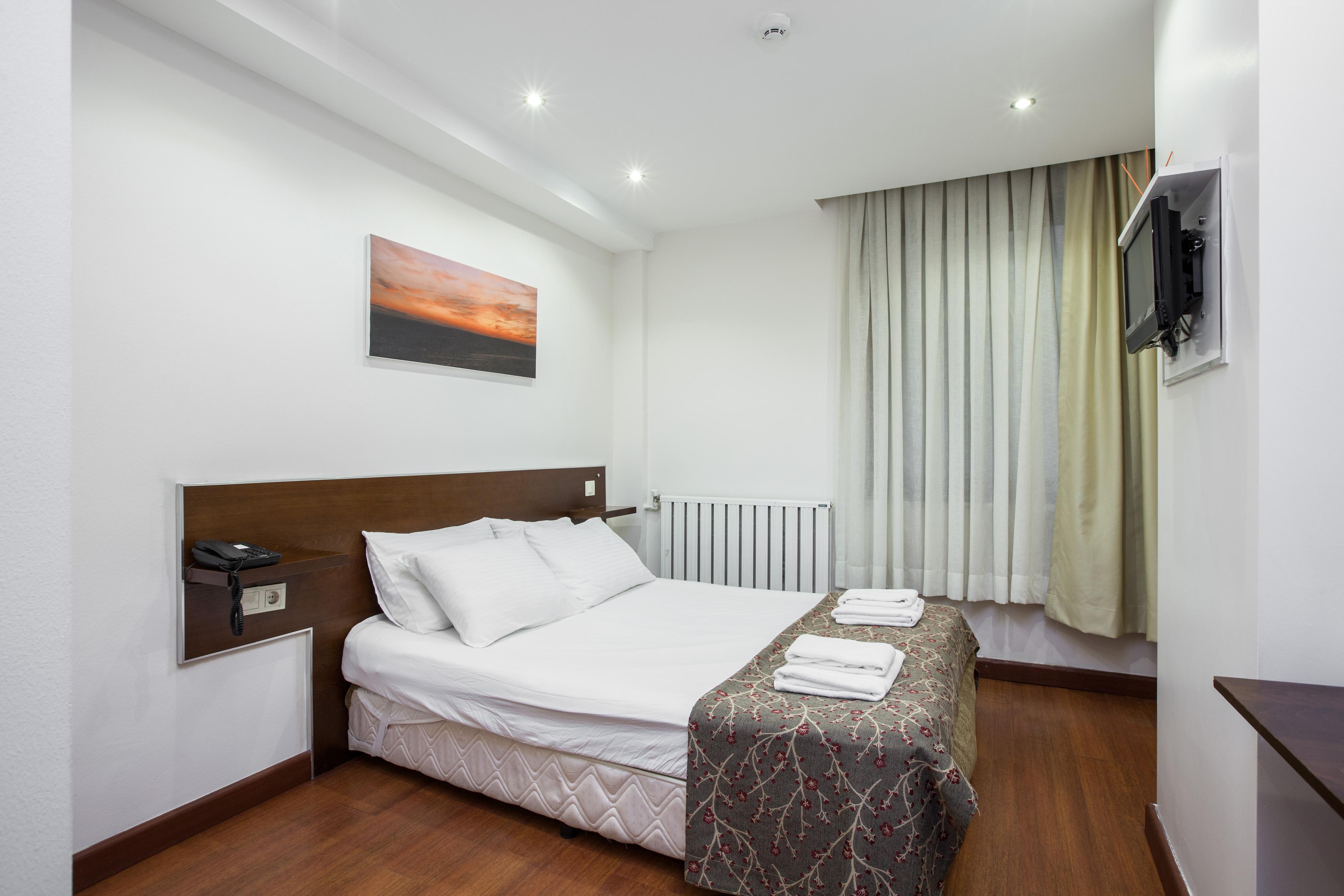 บึยึกาดา คอมฟอร์ต โอเต็ล Hotel อดาลาร์ ภายนอก รูปภาพ