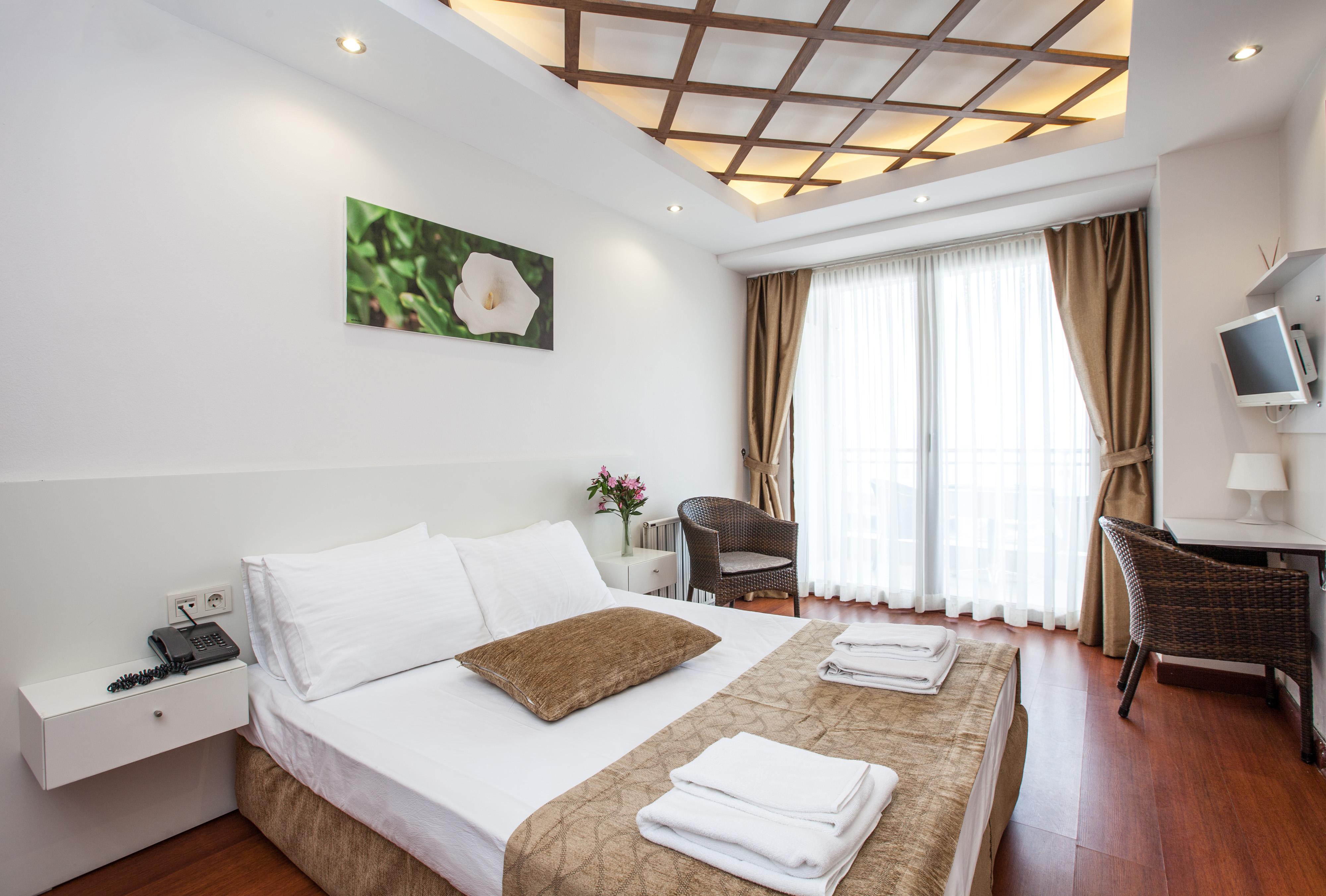 บึยึกาดา คอมฟอร์ต โอเต็ล Hotel อดาลาร์ ภายนอก รูปภาพ