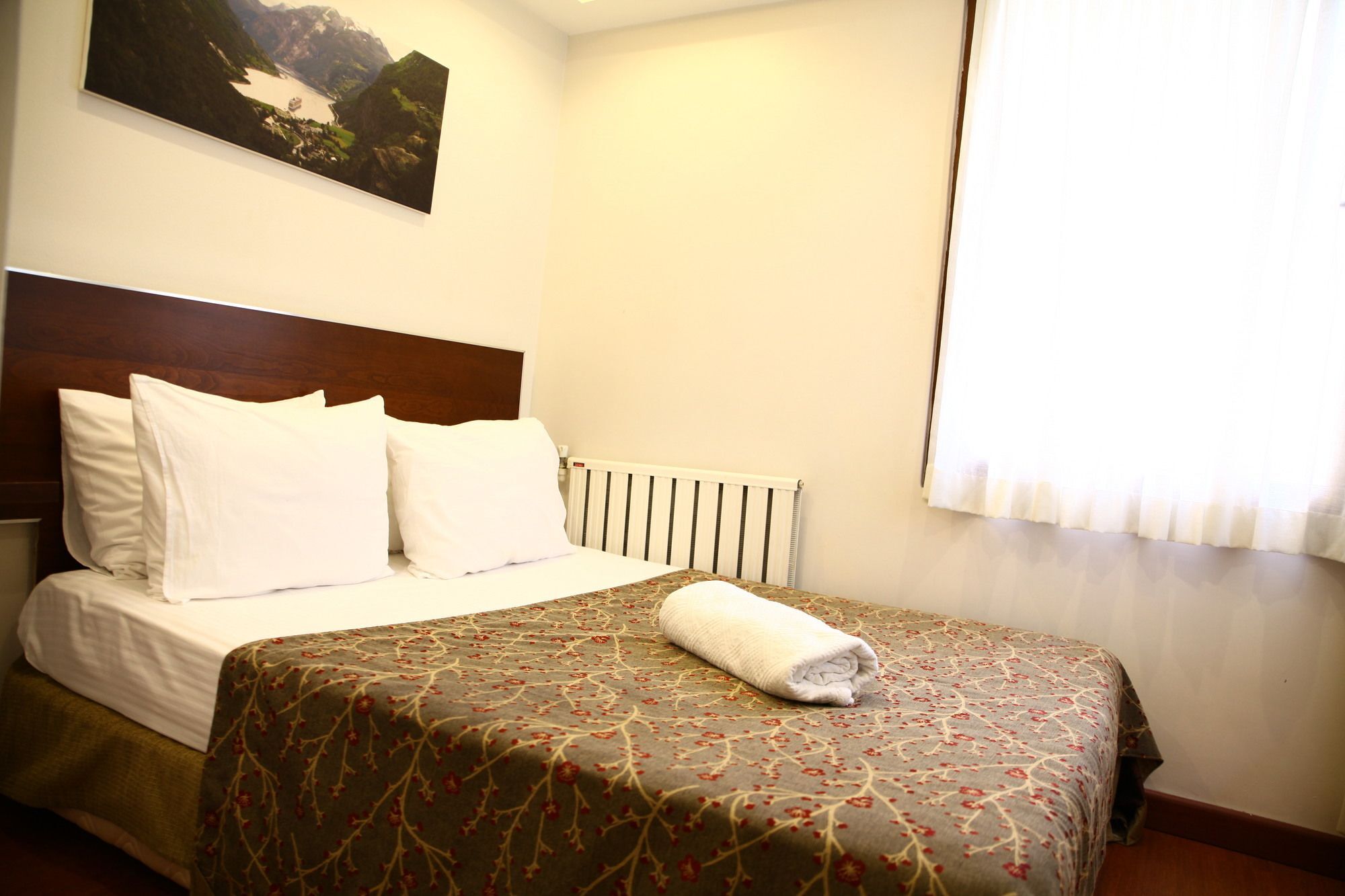 บึยึกาดา คอมฟอร์ต โอเต็ล Hotel อดาลาร์ ภายนอก รูปภาพ