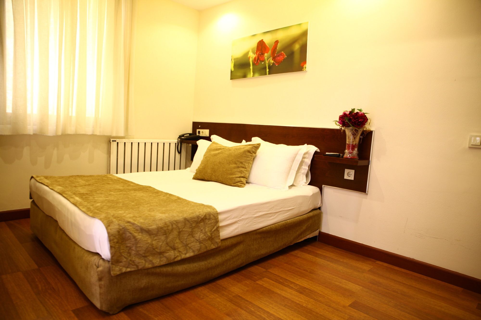 บึยึกาดา คอมฟอร์ต โอเต็ล Hotel อดาลาร์ ภายนอก รูปภาพ